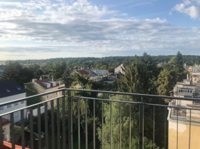 Großzügiges Dachterrassen-Appartment mit Klimaanlage und wunderbarem Ausblick